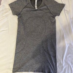 lululemon gray swiftly tech size 4